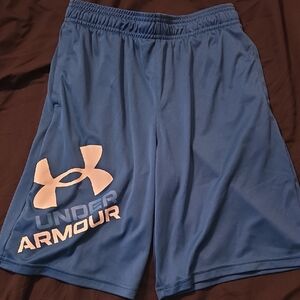 Under Armour Youth Large Athletic Shorts in Blue